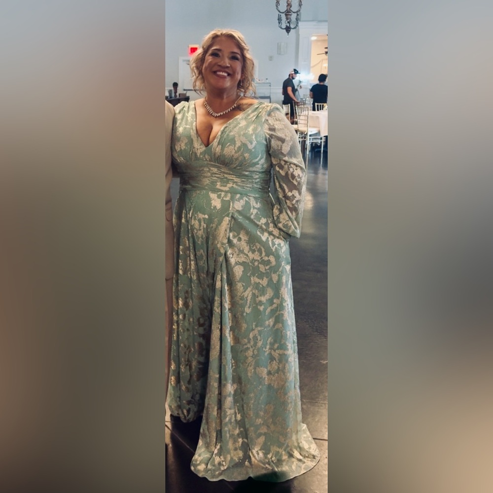 Betsy & Adam Mint and Gold Long Sleeve Dress